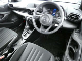 【運転席】運転席周りの画像です。プロの手で隅々までクリーニングしています。ご来店いただき実際に見てみてくださいね☆