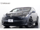 テスラならではの先進技術な実用性を兼ね備えた「モデルX ロングレンジ 5人乗り」。デュアルモーターAWDによる力強く安定した走行性能に加え、航続距離も優秀でロングドライブも快適です。
