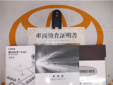 スマートキー付。取扱説明書とメンテナンスノートもあります☆品質評価シート付いてます!トヨタ認定中古車ライト!!