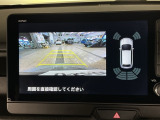 バックカメラが付いているので、車庫入れもラクラクです♪更にバンパーに取り付けられたソナーセンサーで、障害物を音とナビゲーション画面で知らせてくれます♪
