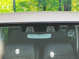 【スズキ セーフティサポート】走行中に前方の車両等を認識し、衝突しそうな時は警報とブレーキで衝突回避と被害軽減をアシスト。より安全にドライブをお楽しみいただけます。