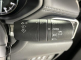 【オートライト(AUTO)】外の明るさをシステムが感知して、自動でヘッドライトが点灯します!ヘッドライトをつけ忘れを防ぐ便利機能です。