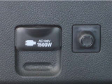 非常時やキャンプ等に役立つAC100Vコンセント付きです。