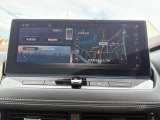12.3インチワイドディスプレイ。情報を同時に表示できる3分割画面も可能。NissanConnect サービスの多様なコンテンツで、エクストレイルと過ごす毎日に驚きと発見を提供します。