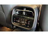 自動車保険に関しても、メルセデス・ベンツ専用のプログラムをご用意しております。飛び石や落下物などでのフロントガラスの修理が必要となった場合、最大で9万円分の補償を致します。