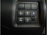 お車の取扱説明書・メンテナンスノート(記録簿)もございます。トヨタのディーラーで安心を買って下さい。当社は無理な勧誘は致しません。まずはお客様からのお問い合わせを心よりお待ちしております。
