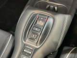 乗降がしやすい運転席。高さが調節できて小柄な方でも運転しやすいポジションをとることができます。
