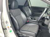 長時間の運転でも疲れにくいシートです。