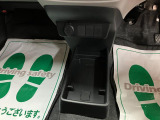 当店でご購入頂いた車両は全車車検整備又は法定12か月点検を行い、エンジンオイル・オイルフィルター・フロントワイパーゴム・バッテリーの交換を行っています、整備費用は本体に含まれてますので安心ですよ♪