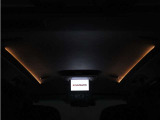 夜間に室内を照らしてくれるルームライトです♪♪