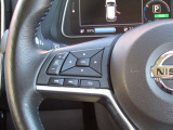 ステアリングスイッチ付きです。運転に集中できます。