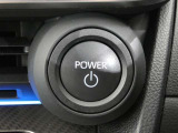 【プッシュスタート】スマートキーを携帯して、ブレーキを踏みながらスタートスイッチを押すだけでエンジンがかけられます。
