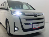 高輝度で点灯速度が速く、しかも消費電力の少ないLEDヘッドライトが装備されています!LEDの明るい光が走行中の視界の確保をサポートして、夜のドライブがより楽しく安全に運転できます♪