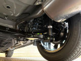 お車を安心してお乗りいただく為には、足回りの定期点検が欠かせません。サービスサポート(有償保証)では無料点検もご提供しており、安心のカーライフをお過ごしいただけるサポート体制が整っています。