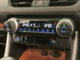 運転席回りのスイッチ画像となります。