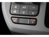 運転席・助手席に3段階の温度調整があるシートヒーターを装備。寒い時期には重宝する装備ですね!