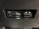 ETCを装備しています☆有料道路の料金所をノンストップで通過できてとても便利です☆高速道路のETC割引なども使えるのであるに越したことはない機能です!