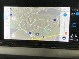 タッチスクリーンを採用。従来のナビゲーションシステムの域を超える、車両を総合的に管理するインフォテイメントシステムです。