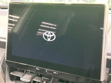 【10.5インチナビ】高級感とインパクトのある大画面ナビを装備。各種オーディオ操作はもちろん、スマホ連携もできる利便性の高いナビです♪