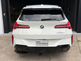 また、BMW正規認定中古車は、エマージェンシーサービスが自動付帯。24時間365日、皆様のカーライフをサポート致します。確かな安心のうえで、「駆けぬける歓び」をご堪能ください。