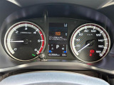 【スピードメーター】メーターがシンプルで見やすく運転しやすいですね!