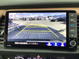 バックも安心のバックカメラ付いています。バックカメラがあると、いつでも安全にバックできますね。死角も減ります。
