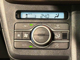 車内空調は&rdquo;AUTOエアコン&rdquo;にお任せ。運転に集中出来ますよ!