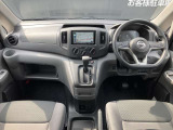 前席内装の全体像です。是非実車をご覧にお越し頂き実際にお座りください。