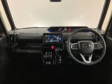 視界が広く見晴らしが良い運転席ですよ(^^)/