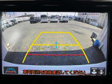 後方モニター表示でバック時の障害物もしっかり見えます!