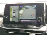 アラウンドビューモニター付きです 上から見たイメージで駐車出来ますので車庫入れの苦手な方も楽に駐車出来ます♪