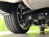 【パノラマルーフ】大型のガラスルーフ搭載で車内の解放感が一気にアップ!開放的なドライブをお楽しみいただけます。