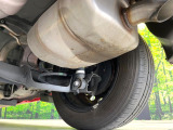 お車を安心してお乗りいただく為には、足回りの定期点検が欠かせません。サービスサポート(有償保証)では無料点検もご提供しており、安心のカーライフをお過ごしいただけるサポート体制が整っています。