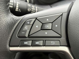 ステアリングスイッチで、ハンドルから手を離さずにボリューム調整やオーディオ操作などが可能です!