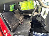 運転席シート廻りは使用感も少なく、良好な状態となっています。丁寧に使われていたことがよくわかりますね。