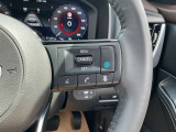 【プロパイロット】高速道でアクセル・ブレーキ・ハンドルをアシスト。運転の負担を軽減します。