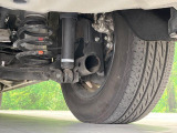 お車を安心してお乗りいただく為には、足回りの定期点検が欠かせません。サービスサポート(有償保証)では無料点検もご提供しており、安心のカーライフをお過ごしいただけるサポート体制が整っています。