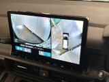 マルチビュカメラ搭載で、上から見おろしたように映像を映し出すカメラです