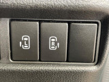 【両側パワースライドドア】スマートキーや運転席のスイッチで後席両側スライドドアの開閉が可能♪電動だから力を入れてドアを開ける必要が無く、小さなお子様でも簡単に開け閉めでき快適です♪