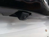 バックカメラが付いているので後方確認が非常にしやすいです。今や運転初心者も熟練者も必須装備!ついていて損はないですね♪