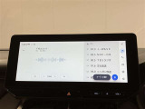広い展示場にゆったりと展示をしております。ベビーカーでもゆっくりと車をご覧いただけますよ!