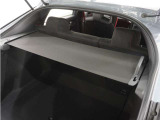 ◆トノカバー装備◆荷室を覆い保護してくれるカバーを装備!。プライバシー保護にも役立ちます。