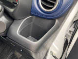運転席ドリンクホルダーです。