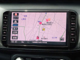 【ナビ】メモリーナビ(MM320D-L)付きです。目的地を設定すれば初めての場所でも簡単に行くことができます。もちろん音楽だって聴けちゃいます♪