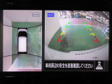 アラウンドビューモニターで車庫入れも空から見ている様に駐車できラクラクです。