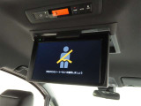 トヨタ純正12.1型後席ディスプレイを装備しております。