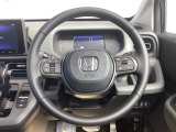 【Honda SENSING】いつもの道で、高速道路などで、安心・快適な運転を支援します。先進の安全運転機能システム搭載。