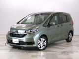 ホンダカーズ東京中央南大沢店へようこそ。当社下取りのお墨付き車両。人気車両で充実装備の一台。おススメです。どうぞご覧くださいませ。