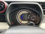 シンプルで大きなメーターで見やすいです。