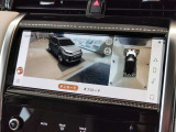 【3Dサラウンドカメラ(360&deg;カメラ)】全方位の死角となる部分や発進時・駐車時・細い路地からの運転などカメラを通してモニターで確認することが可能です。